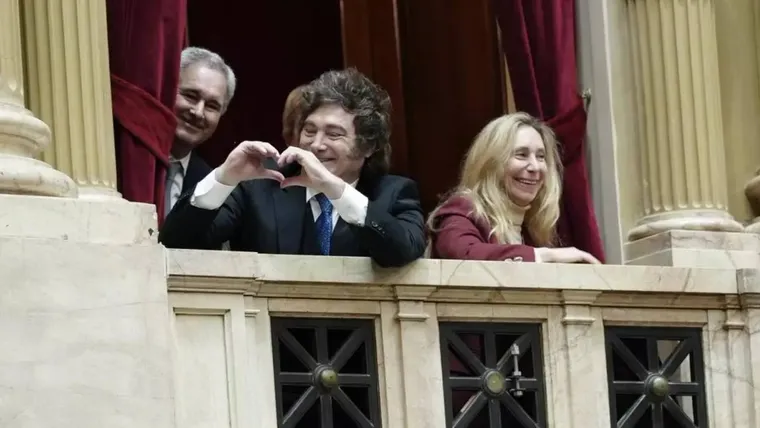 El Gobierno ganó en el Congreso y tiene media sanción para la reforma del Banco Central y para Inocencia Fiscal ll
