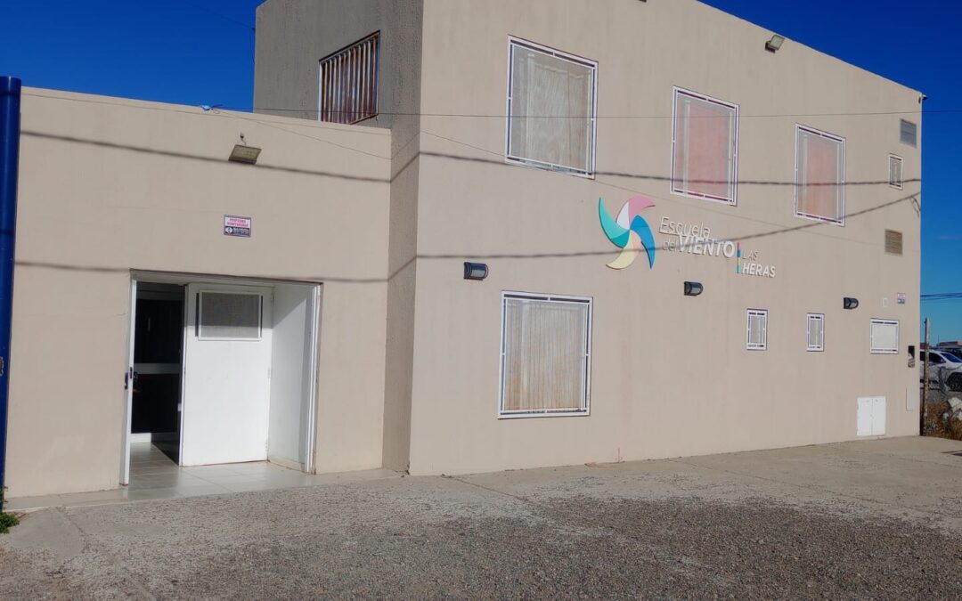 LA ESCUELA DEL VIENTO DE LAS HERAS INCORPORA NUEVA TECNOLOGÍA 3D PARA FORTALECER EL APRENDIZAJE