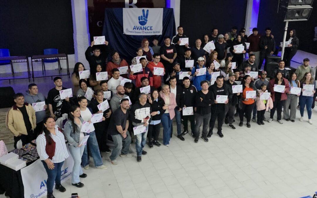 Más de 300 personas recibieron sus certificados durante el año en los cursos de formación de la Agrupación AVANCE