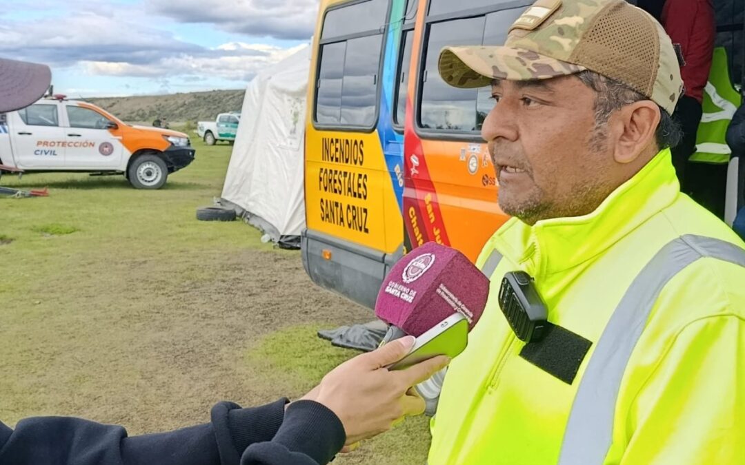 TERCER DÍA DE RASTRILLAJE. “El Gobernador nos pidió no irnos de acá hasta tener resultados”: el compromiso de los equipos en Palermo Aike