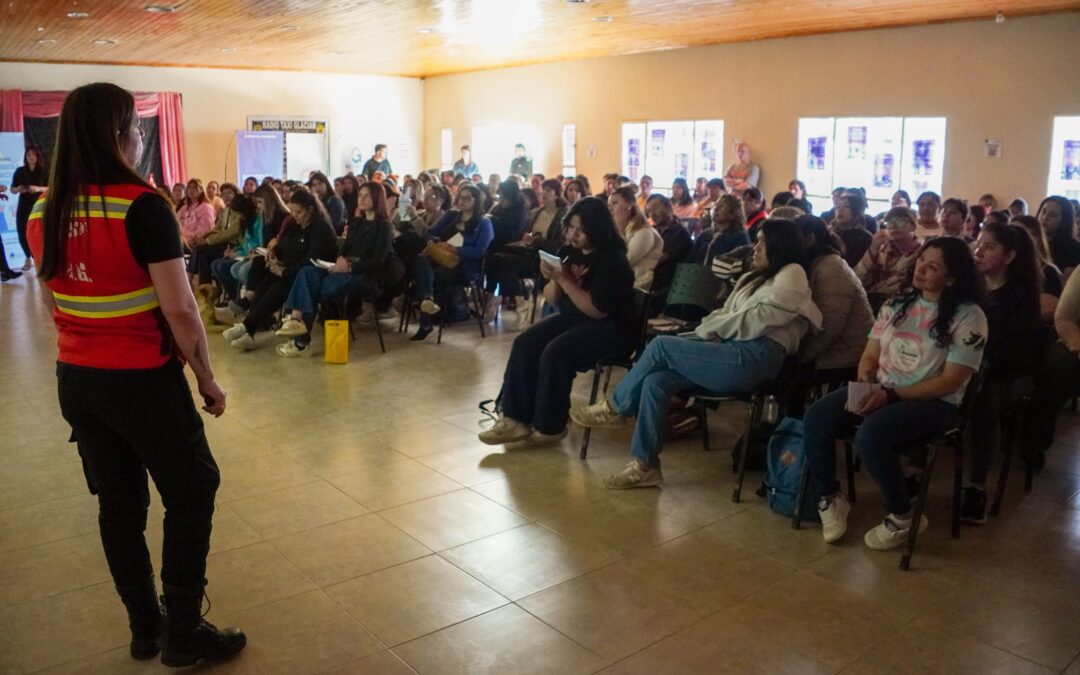 Más de 300 vecinas del barrio San Benito podrán acceder a su primera Licencia Nacional de Conducir